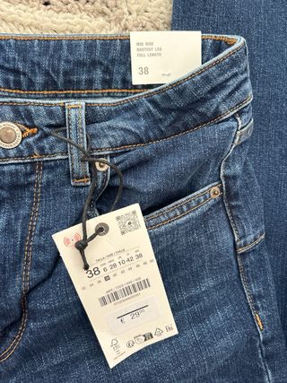 Pantalones vaqueros Zara acampanados nuevos