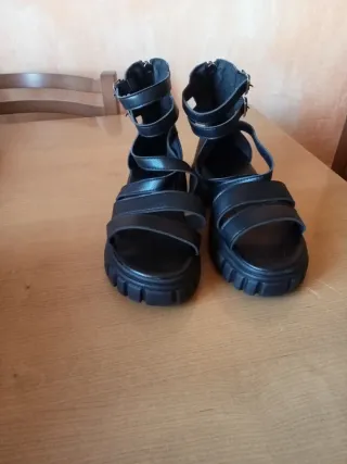 Sandalias gladiador negras talla 40