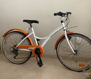 Bicicleta Paseo Orbea Blanca y Naranja