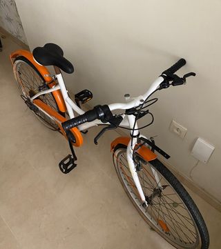 Bicicleta Paseo Orbea Blanca y Naranja
