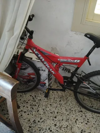 Bicicleta roja ACTINTRAK URBAN 8