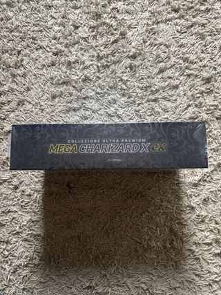Pokémon Collezione Ultra Premium Charizard EX
