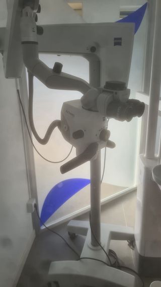 Microscopio Dental Carl Zeiss Extaro 300