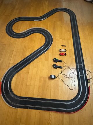 Circuito Scalextric con coches, mandos y transform