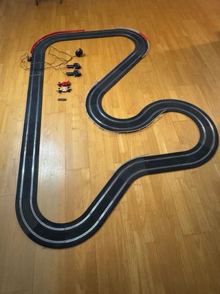 Circuito Scalextric con coches, mandos y transform