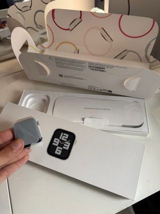 Apple Watch SE con Accesorios y Correas