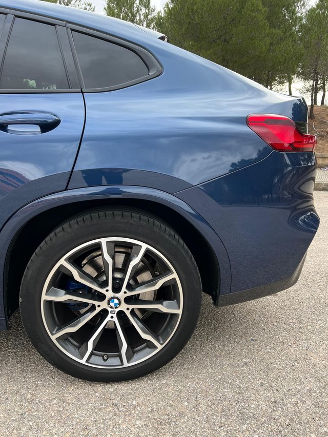 BMW X4 M40i