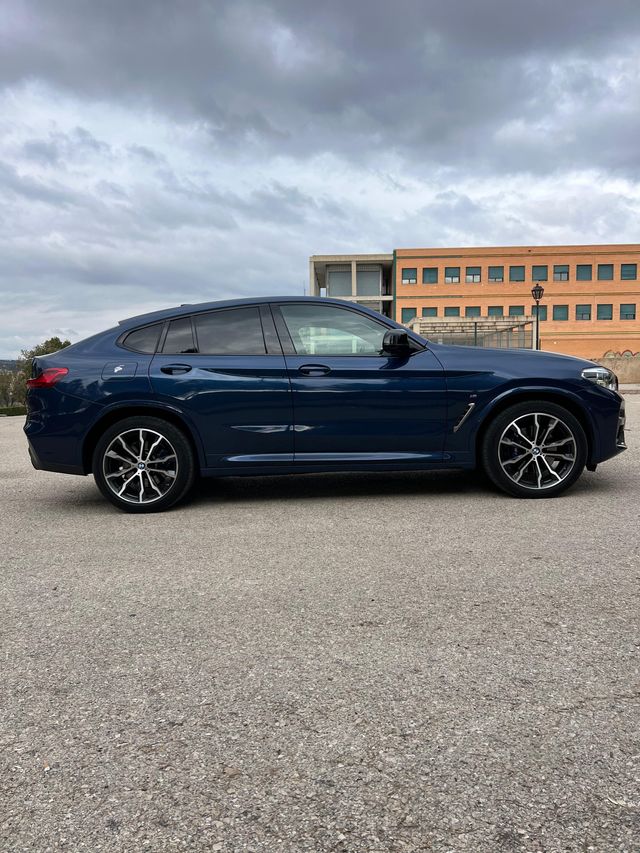 BMW X4 M40i
