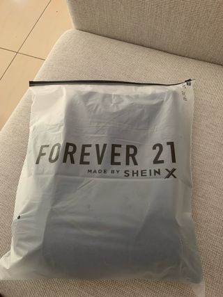 Vaqueros Forever 21 Talla 30 (equivale a una 40 )