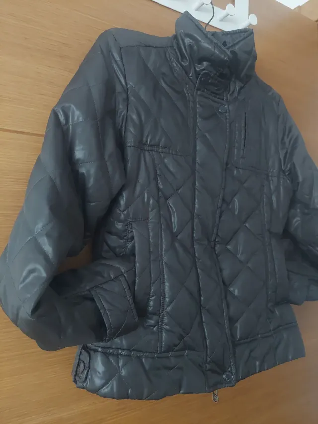 Chaqueta acolchada mujer gris