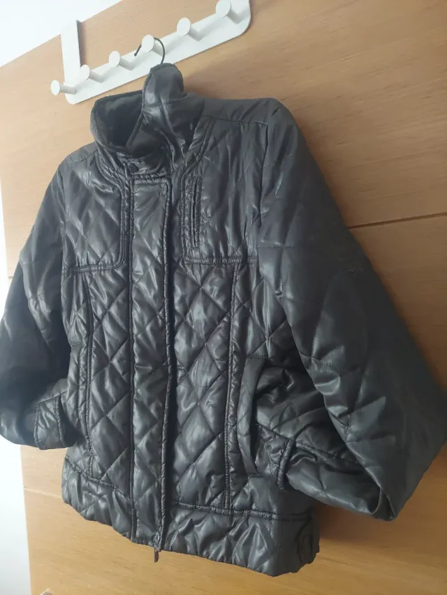 Chaqueta acolchada mujer gris