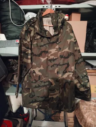 Chaqueta Mimetizada XXL Impermeable Nueva