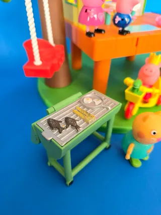 Peppa Pig's TreeHouse & George's Fort Playset