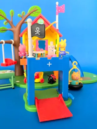 Peppa Pig's TreeHouse & George's Fort Playset