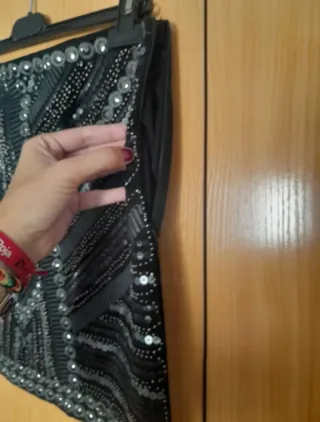 Falda Lentejuelas Talla 40 Negra Plateada