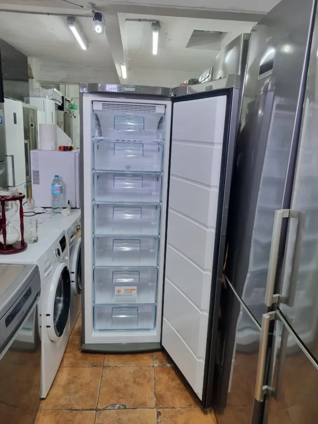 CONGELADOR VERTICAL GARANTÍA 6 MES TRANSPORTE GRAT