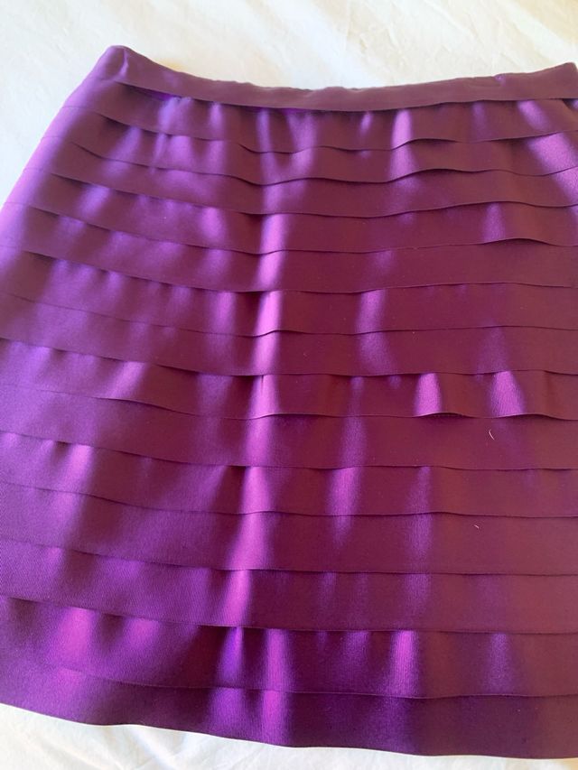 Falda cintura baja Alfredo Villalba cardenal