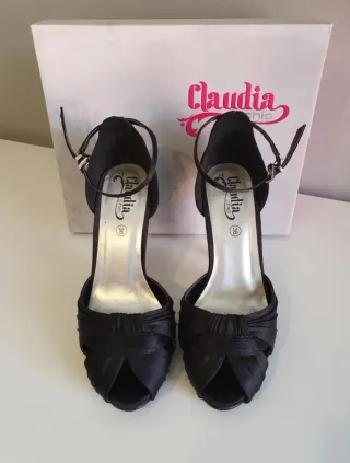 Tacones de fiesta negros