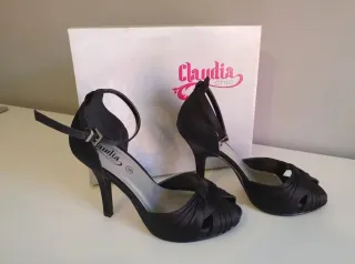 Tacones de fiesta negros