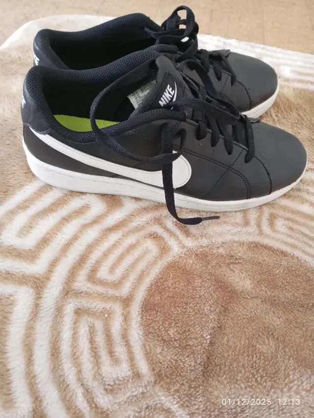 Zapatillas Nike Court Negras y Blancas, 39/40