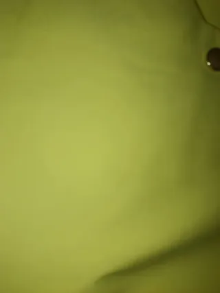 Pantalones cortos beige/amarillos talla L