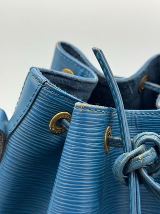 Louis Vuitton Bolso Cubo Azul Epi