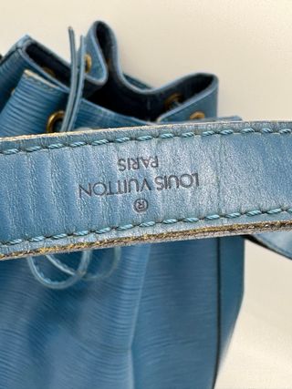 Louis Vuitton Bolso Cubo Azul Epi