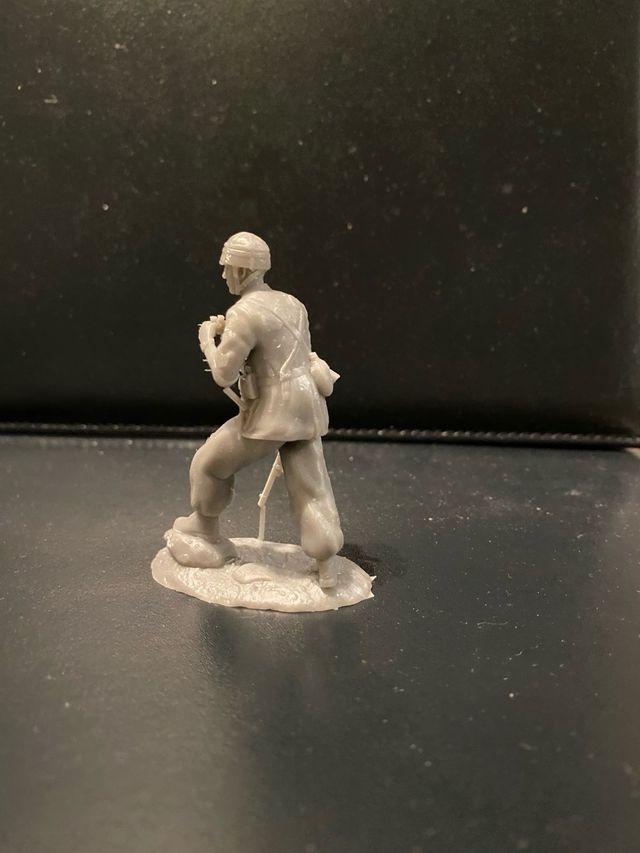 SOLDATINO SERGENTE PARACADUTISTA FOLGORE. PLASTICA