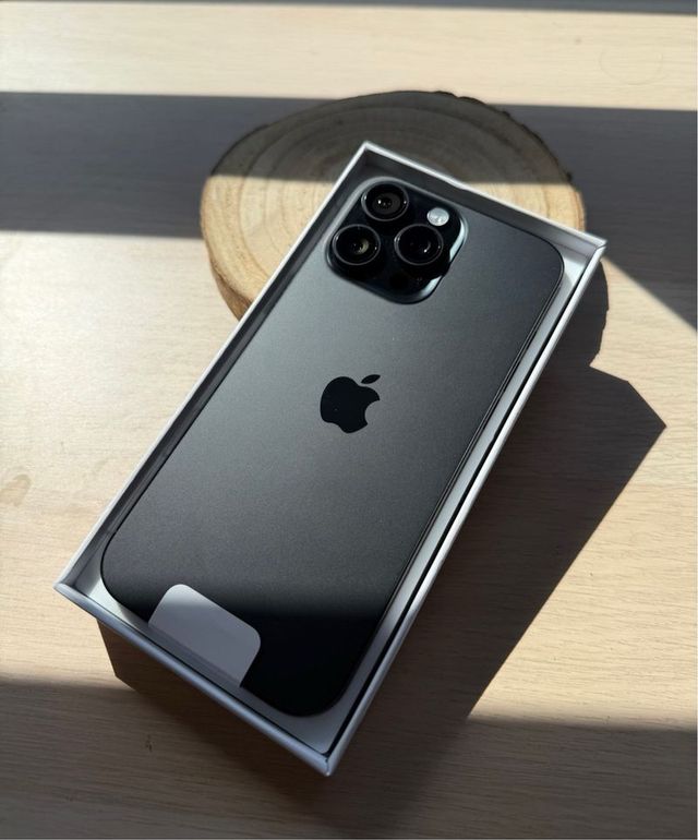 iPhone 16 Pro Max 512Gb - COMO NUEVO