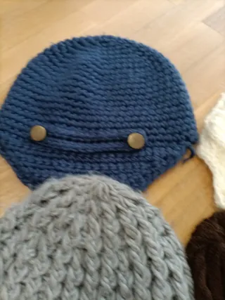 4 Gorros de Lana Mujer