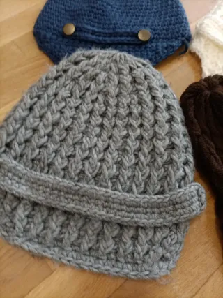 4 Gorros de Lana Mujer