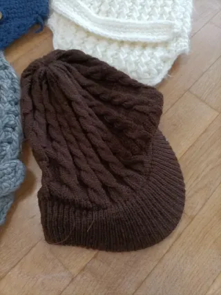 4 Gorros de Lana Mujer