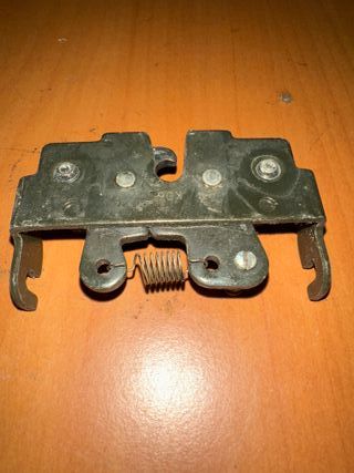 Cierre Asiento Piaggio X8 Cruiser