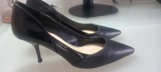 Zapatos de tacón negros