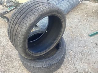 Neumático de coche.  315-35-21 Kumho Escta 111Y