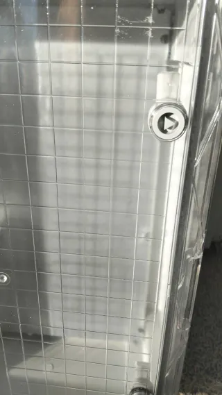 Caja de luz transparente