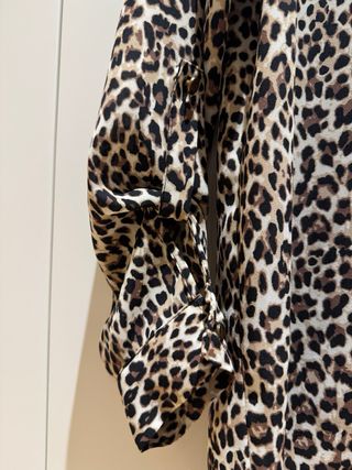 Blusa animal print fluida Primark Talla XS