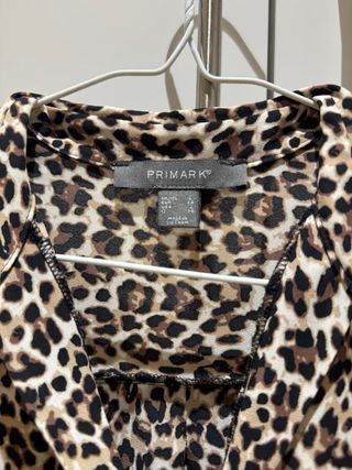Blusa animal print fluida Primark Talla XS