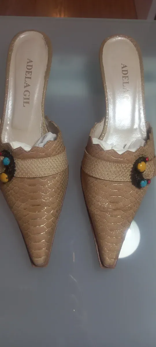 Zapatos ADELA GIL Beige Talla 38