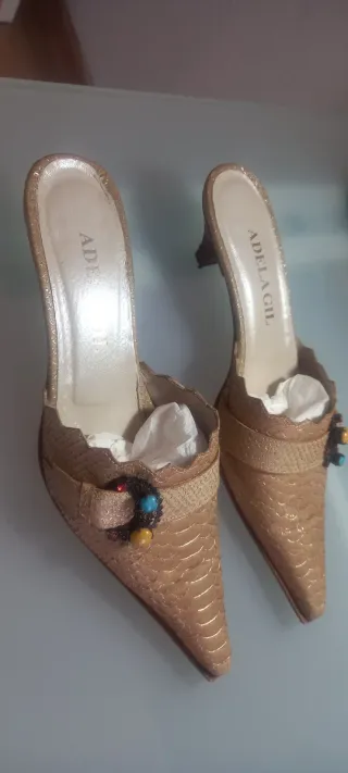 Zapatos ADELA GIL Beige Talla 38