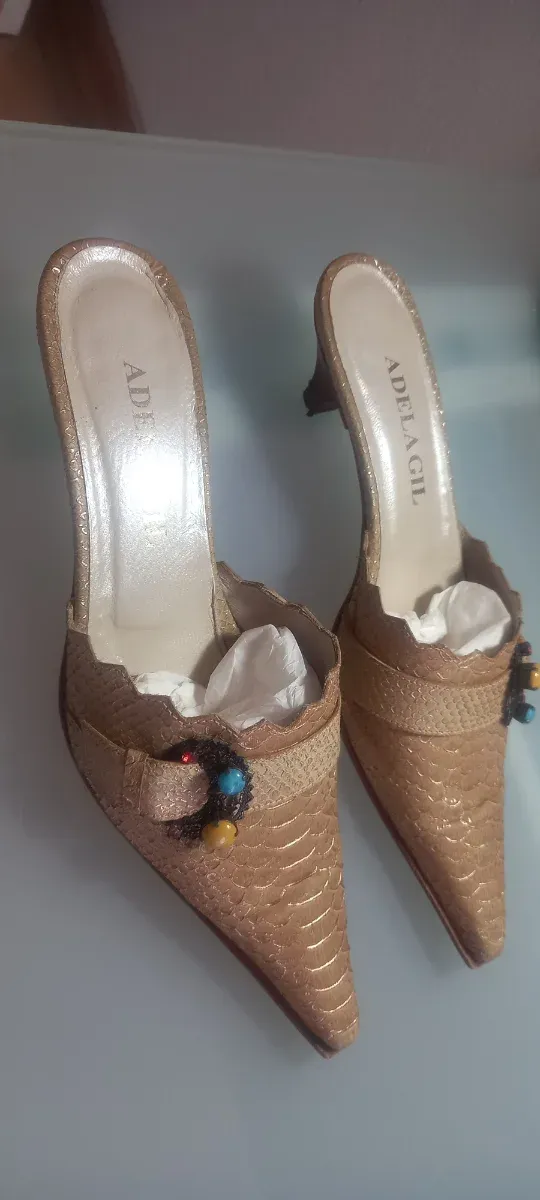 Zapatos ADELA GIL Beige Talla 38