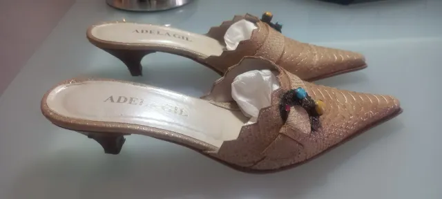 Zapatos ADELA GIL Beige Talla 38