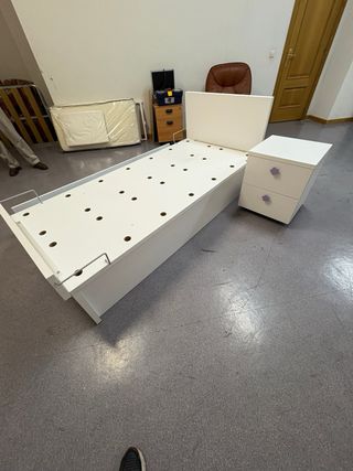 Cama nido con mesilla