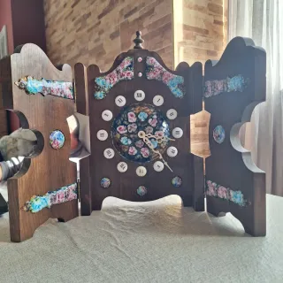 Reloj de mesa decorativo floral