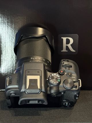 Canon EOS R10 18-150mm