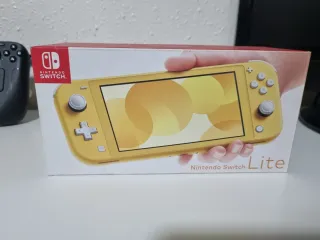 Nintendo Switch Lite Amarillo