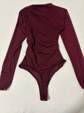 Body stradivarius rojo manga larga