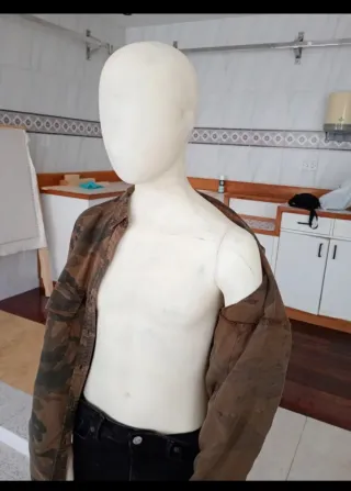 Maniquí infantil