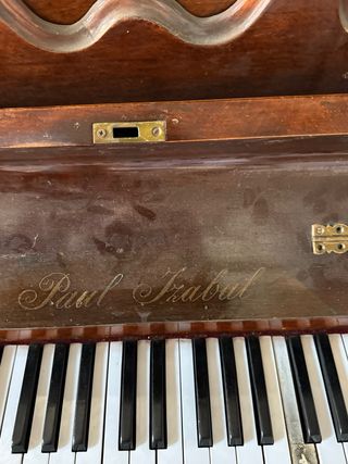 Piano Vertical Marca Barcelonesa