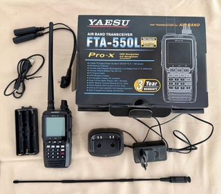 Transcceptor Banda Aérea Yaesu FTA-550L Pro-X